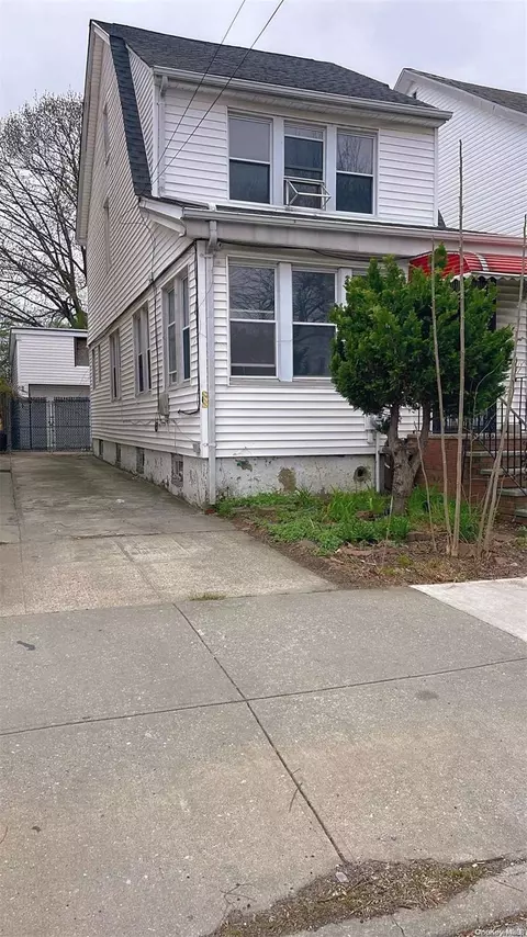 156-04 65 Ave, NY 11367 photo 1