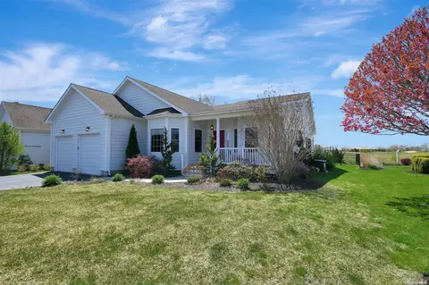 25 Tyler Dr, Riverhead, NY 11901 photo 1