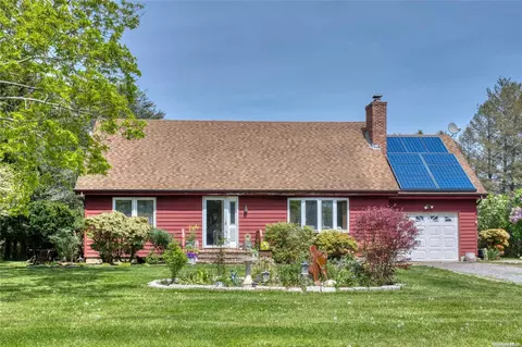 120 Promenade Dr, Aquebogue, NY 11931 photo 1