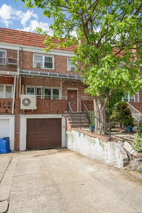 140-09 68th Dr, NY 11367 photo 1