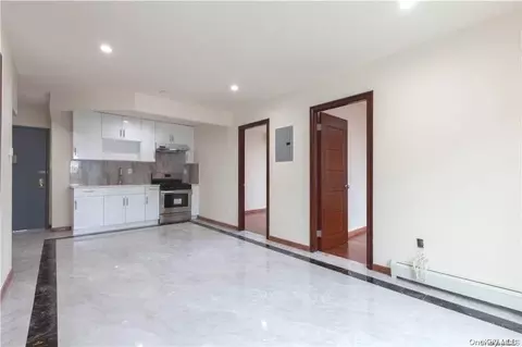 74-25 43 Ave #4B, Queens, NY 11373