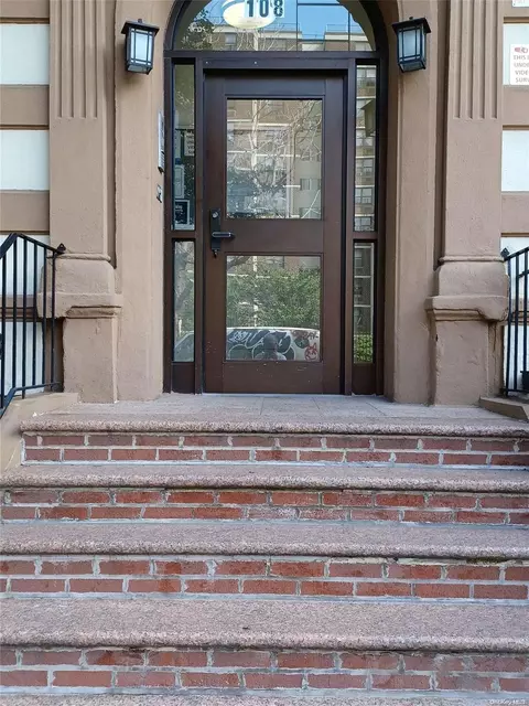 108 W 114th St #2B, New York, NY 10026