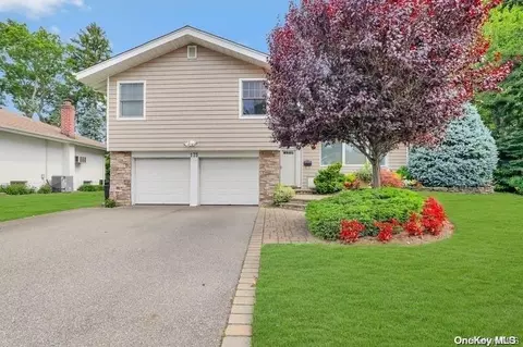 175 Maytime Dr, Jericho, NY 11753 photo 1