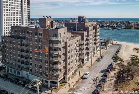 156 Beach 9th St #6C, NY 11691