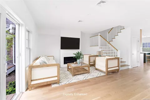68 Foster Ave #19, Hampton Bays, NY 11946