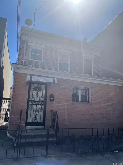 14-32 31 Rd, NY 11106