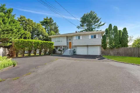 63 Barnum Ave, Plainview, NY 11803 photo 1
