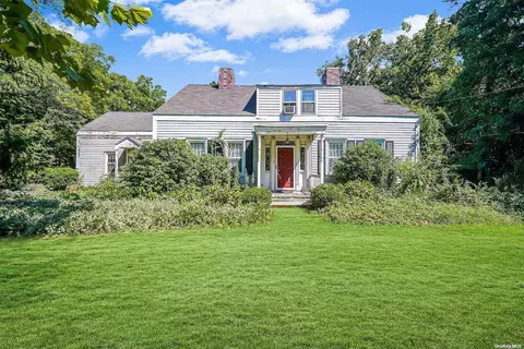 1884 Sound Ave, Calverton, NY 11933