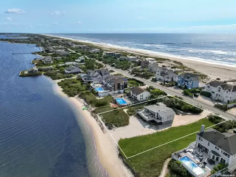 666 Dune Rd, Westhampton Beach, NY 11978
