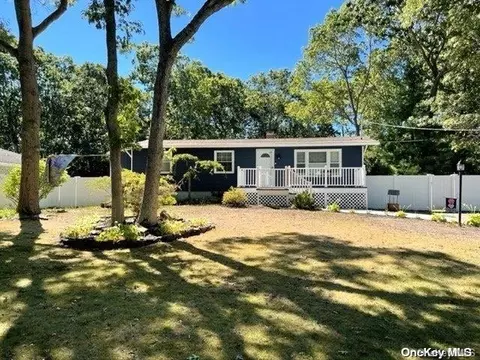 48 Grove Dr, Mastic, NY 11950 photo 1