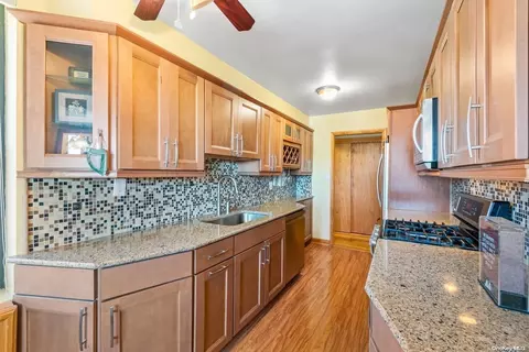 209-39 23rd Ave #5G, New York, NY 11360