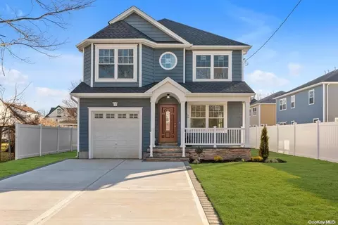 59 Lena Ave, Freeport, NY 11520