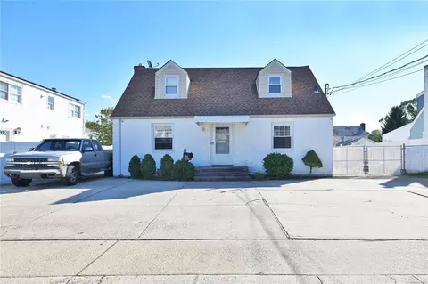 845 Monroe St, West Hempstead, NY 11552