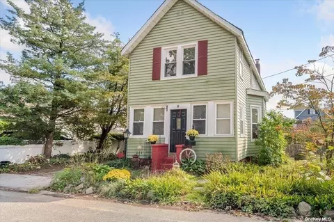 6 Peck Ave, Merrick, NY 11566