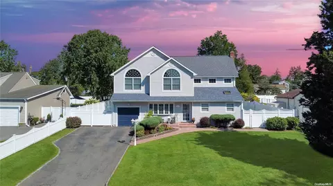 67 Walter, Commack, NY 11725 photo 1