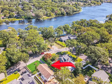 134 Lake Shore Dr, Patchogue, NY 11772 photo 1