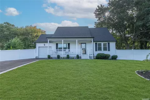 12 David Way, Brookhaven, NY 11772 photo 1