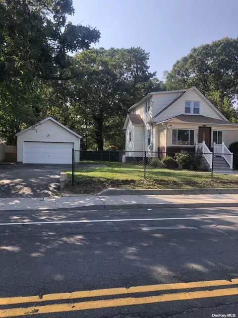 488 Islip Ave, Islip, NY 11751 photo 1