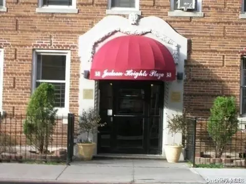 Undisclosed, Queens, NY 11372