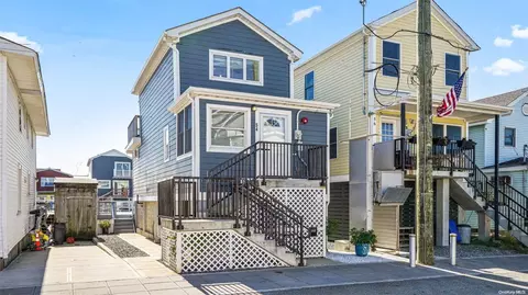 54 W 12th Rd, Far Rockaway, NY 11693