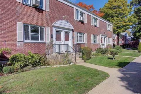 86-43 Springfield Blvd #DUPLEX, New York, NY 11427