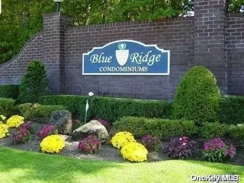 490 Daryl Dr #490, Medford, NY 11763