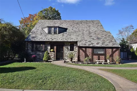 47-20 Hanford St, NY 11362