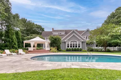56 Quogue Riverhead Rd, Quogue, NY 11959