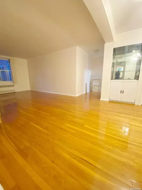142-05 Roosevelt Ave #327, NY 11354