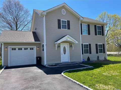 205 William Floyd Pk, Shirley, NY 11967