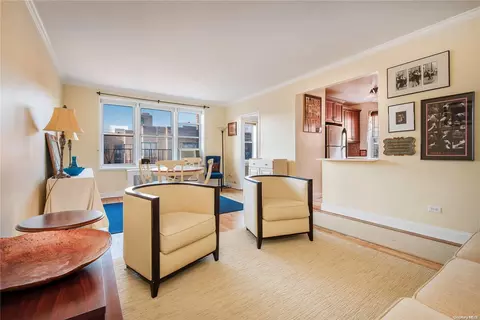 79-10 34 Ave #7T, Jackson Heights, NY 11372