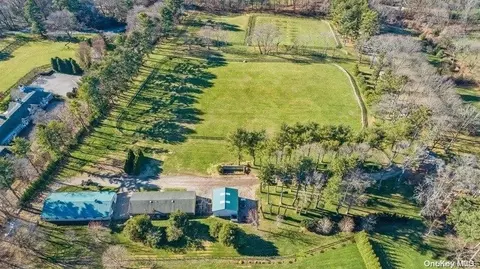 1786 Route 106, Oyster Bay, NY 11791