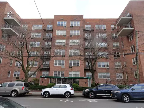 92-30 56 Ave #5M, NY 11373
