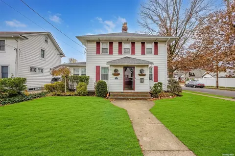 665 Stanton Ave, Baldwin, NY 11510 photo 1