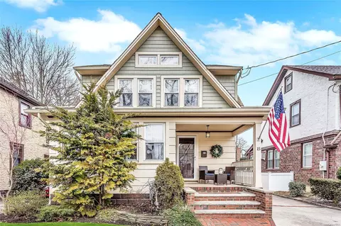 15 Harvard Ave, Lynbrook, NY 11563 photo 1