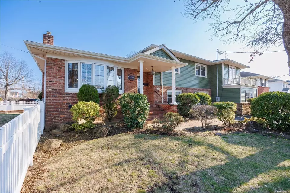  227 Brower Ave, Rockville Centre, NY 11570 photo 1