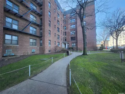 112-24 Northern Blvd #2B, New York, NY 11368