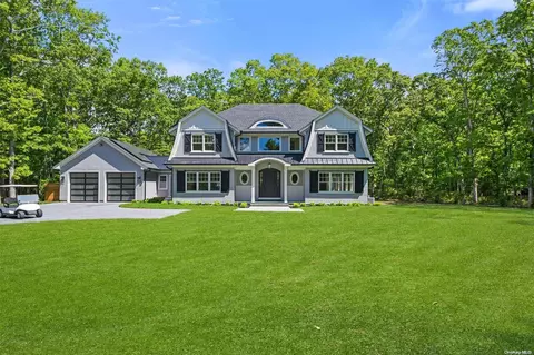 293 Beaver Dam Rd, Brookhaven, NY 11719