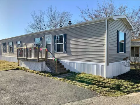 1964 92 River Rd #92, Manorville, NY 11949