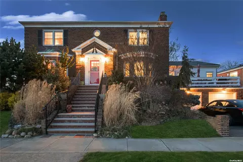 401 E Beech St, Long Beach, NY 11561