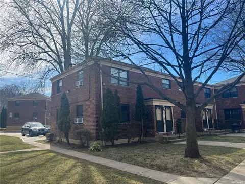 73-22 220th St #UPPER, Oakland Gardens, NY 11364