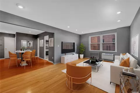 30 Stoner Ave #2C, North Hempstead, NY 11021