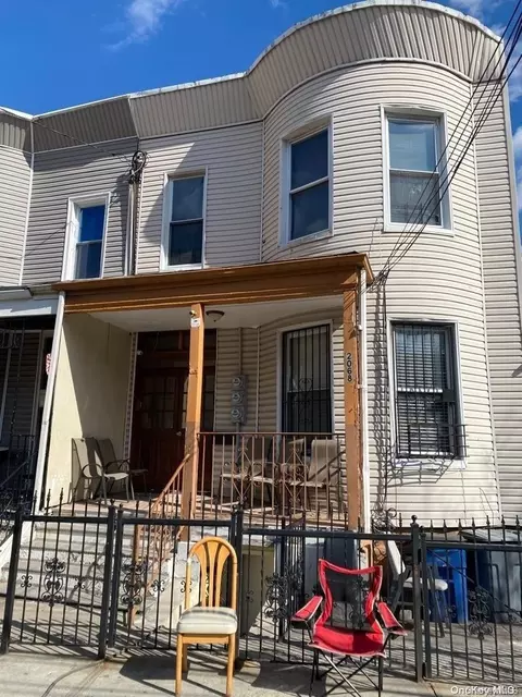 2068 Valentine Ave, New York, NY 10457