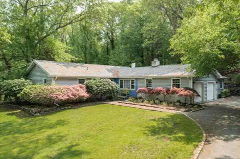 33 Mill Dam Rd, Smithtown, NY 11787