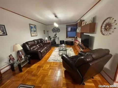 32-43 91 St #102, New York, NY 11369