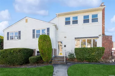 3386 Weidner Ave, Oceanside, NY 11572