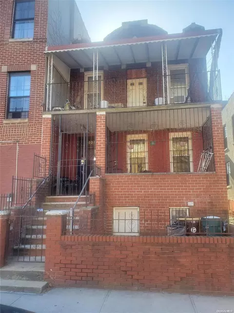 2070 Strauss St, Brooklyn, NY 11212