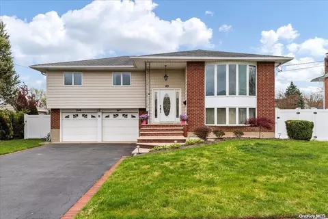 49 Harrison Ave, Massapequa, NY 11758