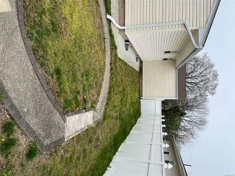 156 Juanita Ave, Freeport, NY 11520 photo 19