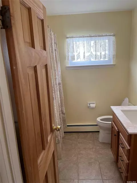 156 Juanita Ave, Freeport, NY 11520 photo 8